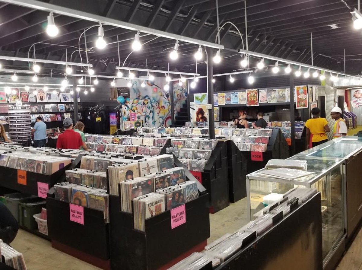 The Vinyl Underground At 7th Heaven Kansas City On Recordstores Love