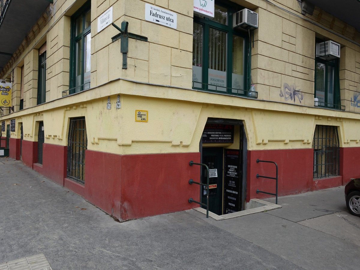 Hammer Music Cave S U L Y Ltd Budapest On Recordstores Love